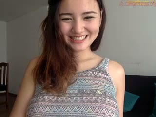 ameliemay - topless tease & dance
