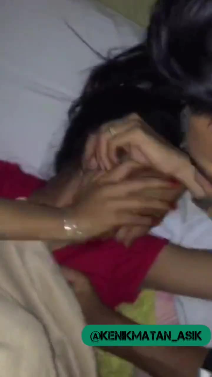 Bokep Indo - Gadis Muda Dipake 2 Orang Di Kosan Mendesah