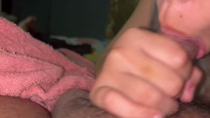 (7)