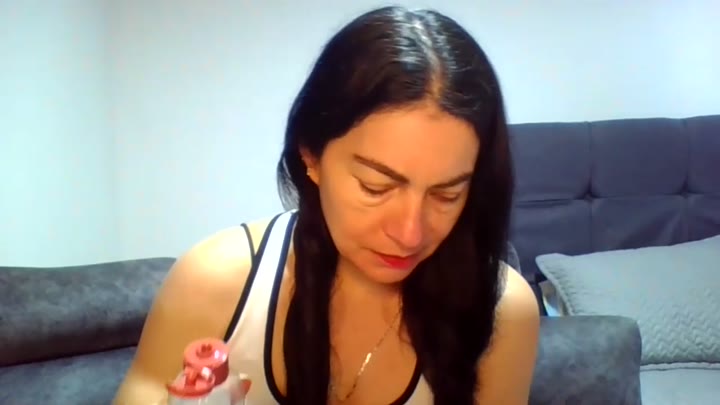 renata_hot1