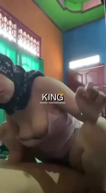 Jilbab hitam motif dalaman pink ngewe wot