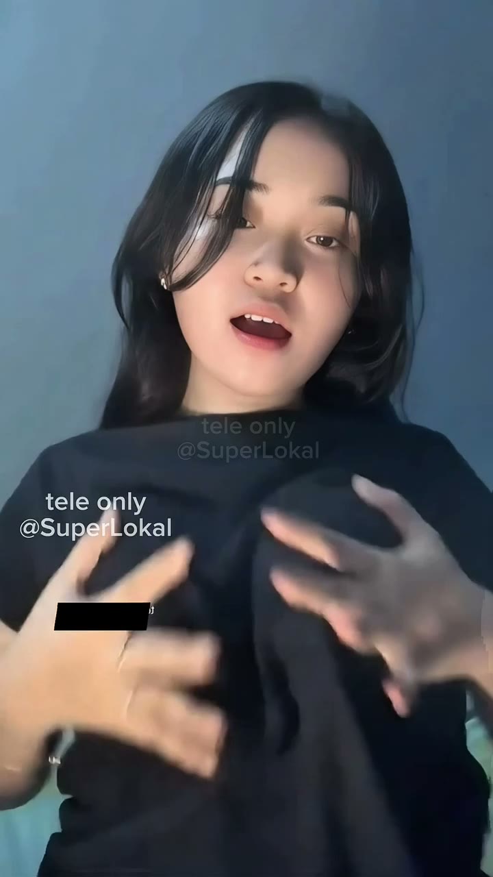 Bokep Live - Putri Pamer Toketnya Yang Gede 4