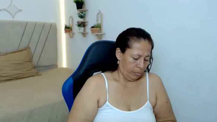 mature_martina_
