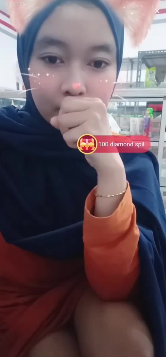 Abg Hijabers Lagi Jaga Warung Malah Live Show Doodflix Poophd Bokepind Doostream