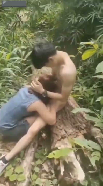 Piknik Bareng Teman Dan Ibu Tiri Bukannya Dijagain Malah Dipake Memeknya Bergantian