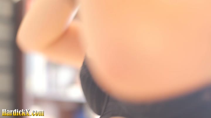 Melinda Teases Her Tight Ass