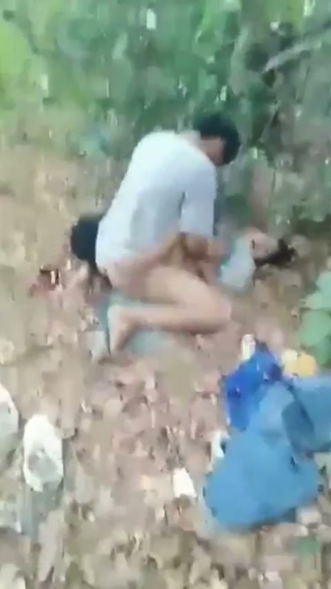 Bokep Indo - Ajak Teman Cewek ke Hutan, kemudian Paksa Melayani