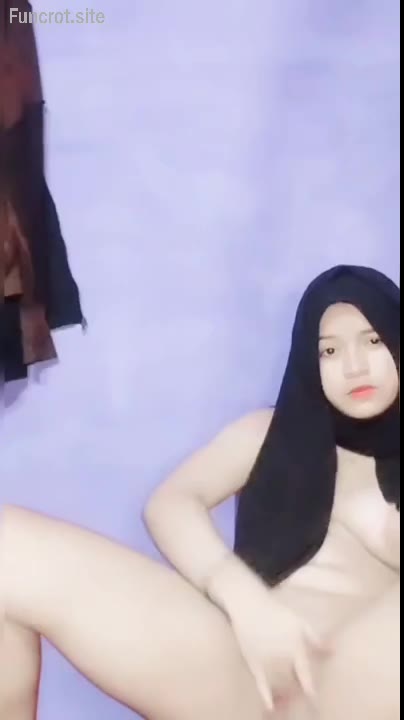 Hijab Hitam Remes Remes Bikin Gak tahan