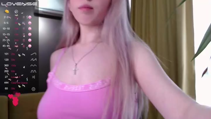 small_blondee