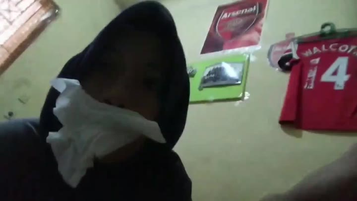 Skandal Hijab Selingkuh Di Kos Fans Arsenal