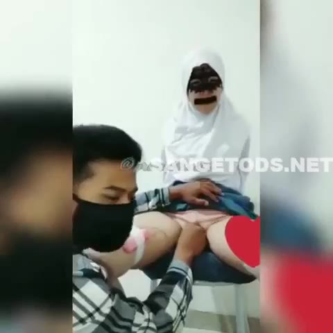 Hijab sma open bo di ikat di hotel