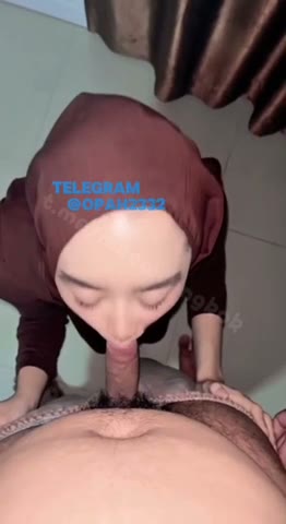 Hijab Jago Isap Kontol