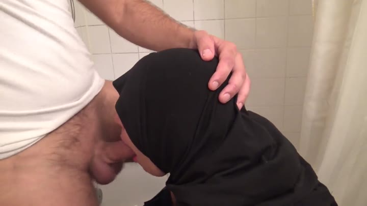 Hijab Muslim Arab Radical Toilet Blowjob And Deepthroated Mouth Update Viral Cantik