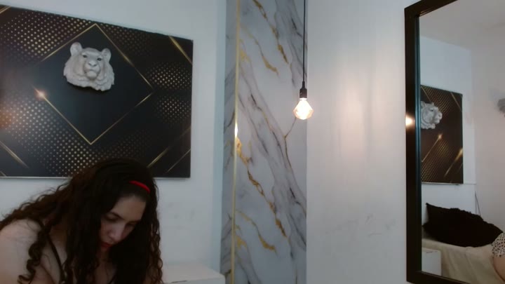 isis_rosse