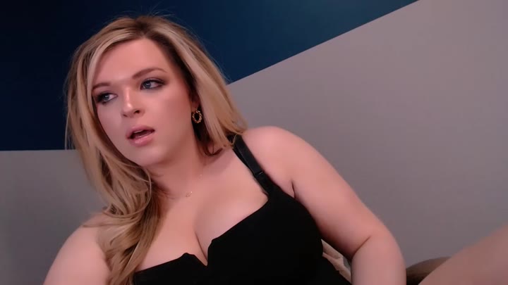 kellynicolexoxo