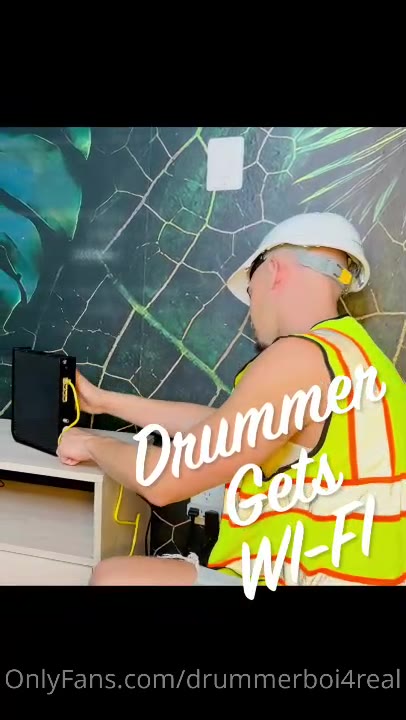 DrummerBoi4Real & Angelo Sin – Drummer Boi Gets Wi-Fi
