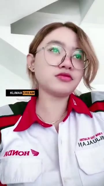 INDRY Salesgirl Ngentot