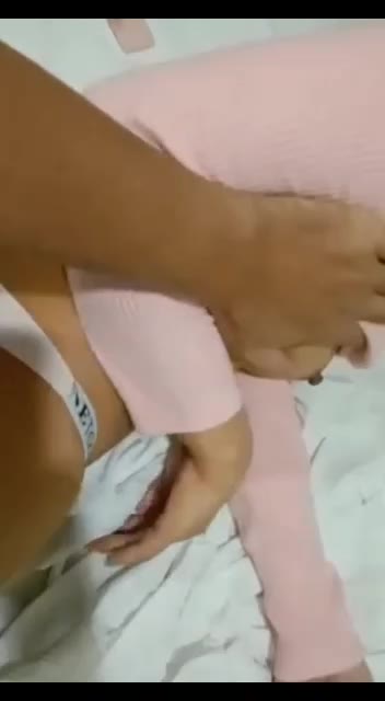 Suka mainin pantat gentong