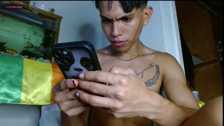 skinny1hugecock27