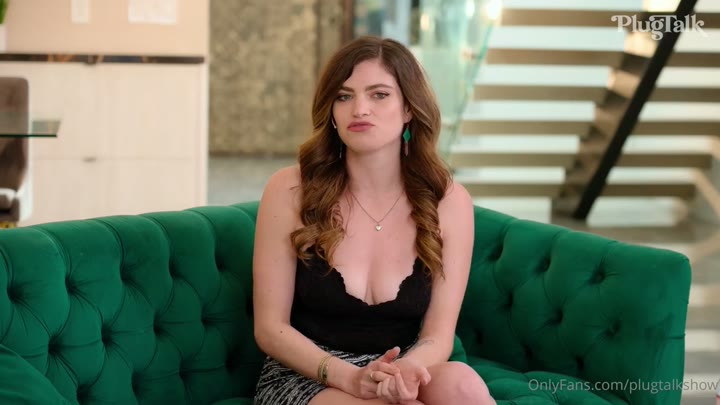 Nicole Rae And Lena The Plug - Threesome From PlugTalk