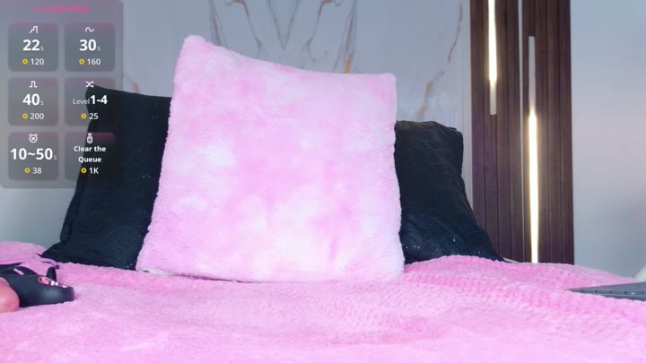 scarleht_blonde