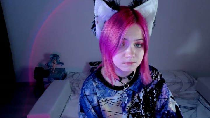 Hikkacat