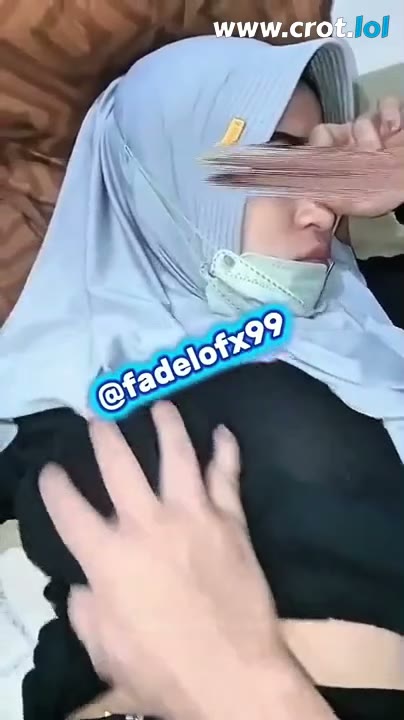 Jilbab Istri Tetangga Mau Diajak Ngentot Asal Dikasih Uang - Crot Media-Jil(1)