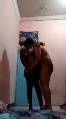 Skandal ustadzah dengan santri di belakang pintu