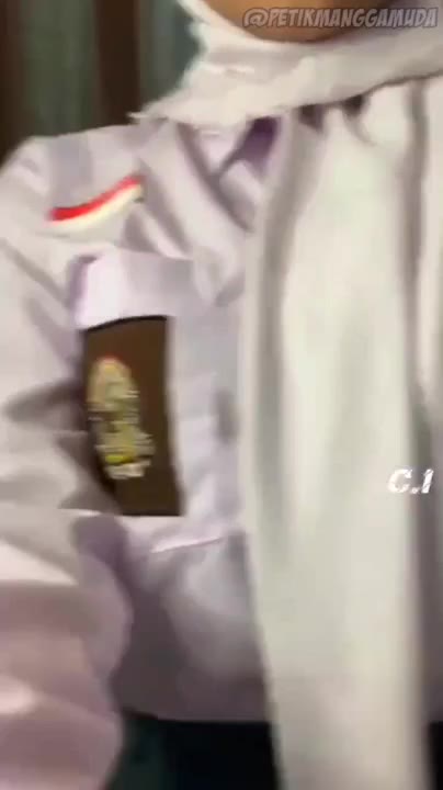 Abg SMA jadi gadis penghibur