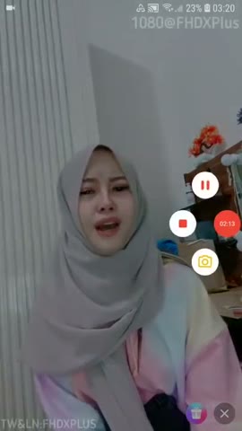 Awalnya pake hijab terakhirnya kok (live bigo)