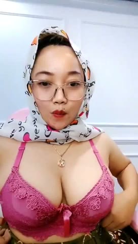Ukhti live show tubuh putih indahnya