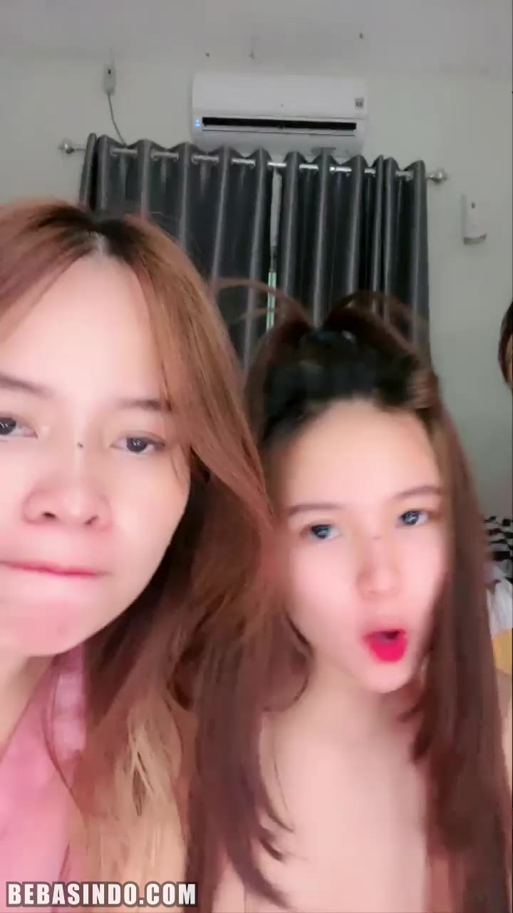 Bokep Trio Gadis Pamerin Uting Susu Body Hot Cilbo Doostream Lokal Videos