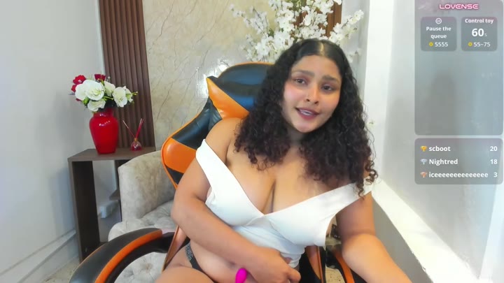 izzy_lux