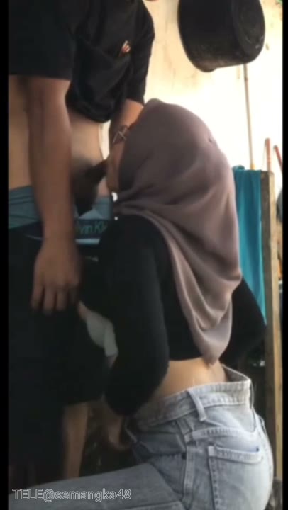 Bokep Indo Hijab Sekar Suka Main Di Luar