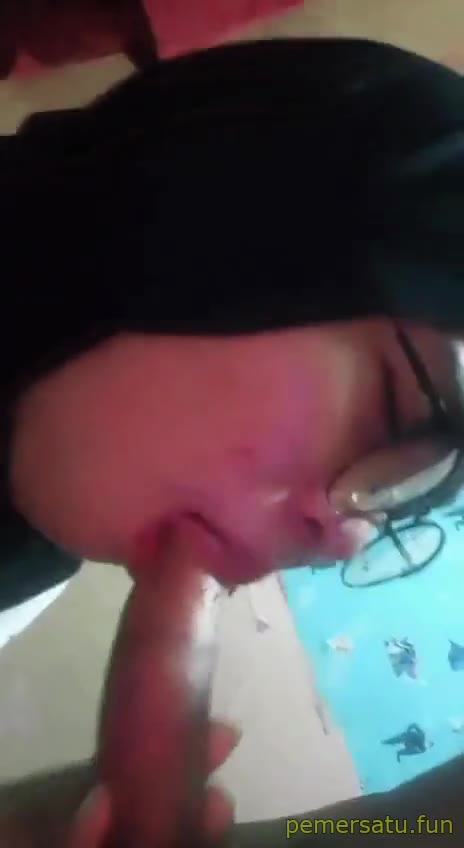 Abg Hijab Kacamata Sepong Kontol Crot Banyak Doodstream Poophd Doodflix Simontok Bokep