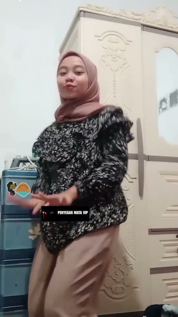 Hijab+joget+bugil+tiktok+(1)