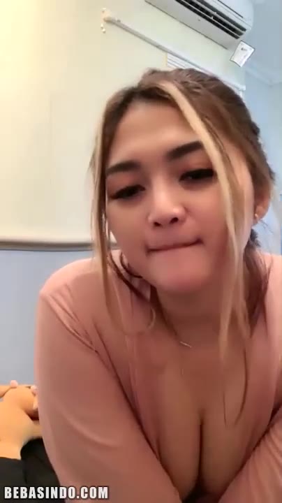 Bokep Indo Zara Ebot Mendesah Remas Payudara Zaraaa Montok Semok Tante Doostream