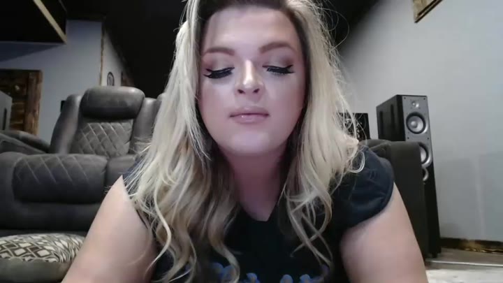 kellynicolexoxo