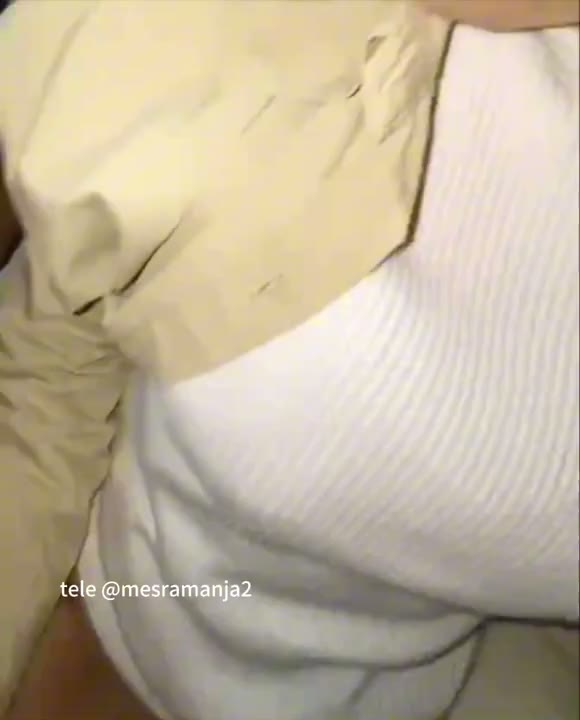 HIjab Putih Malu-malu