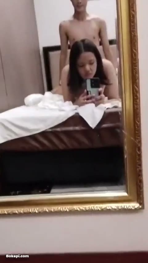 Bokep Indo - Doggy Sambil Ngaca Direkam Buat Kenang-kenangan