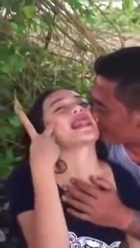 lagiviral oom vs remaja hot