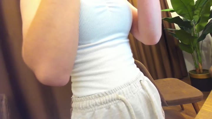 ehotlovea