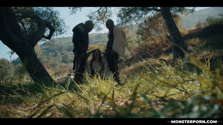 monsterporn 26 04 24 maddie wren trouble in the woods