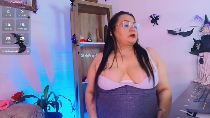 elenna_boobs_