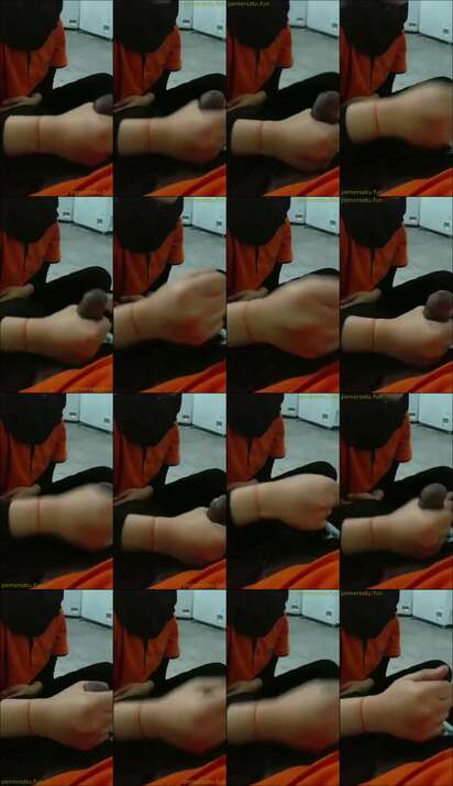 hijab hitam 19yo sepong kontol tanpa sunat (7)