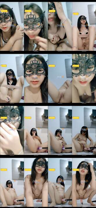 arsylia imut cantik omek pake dildo mesin