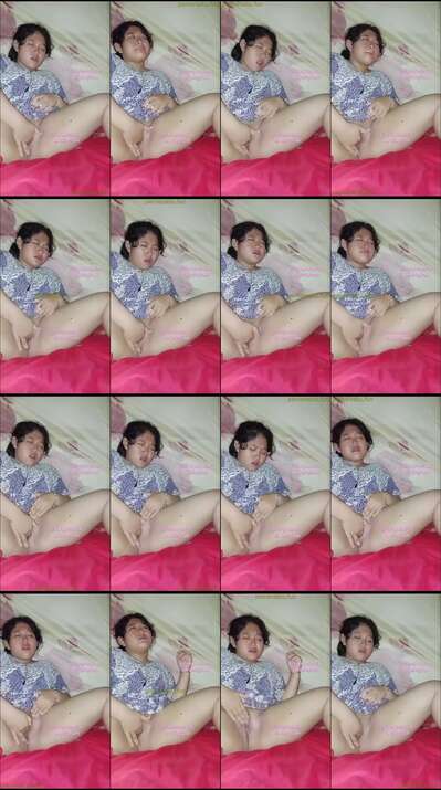 rarapornstar rarakejuw abg 18yo montok memek merah sempit (2)