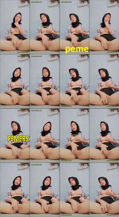 jilbab hitam colmek toketnya tocil nikmat
