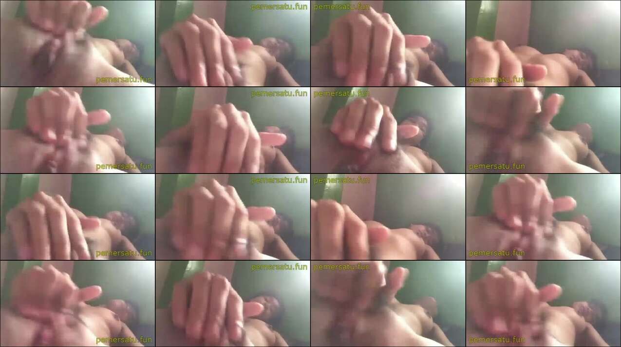 abg bocil 18yo cakep colmek sepong kontol (3)