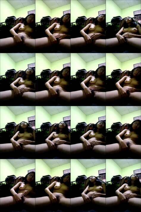Bokep SMP- bocil kacamata memeknya gatel 1